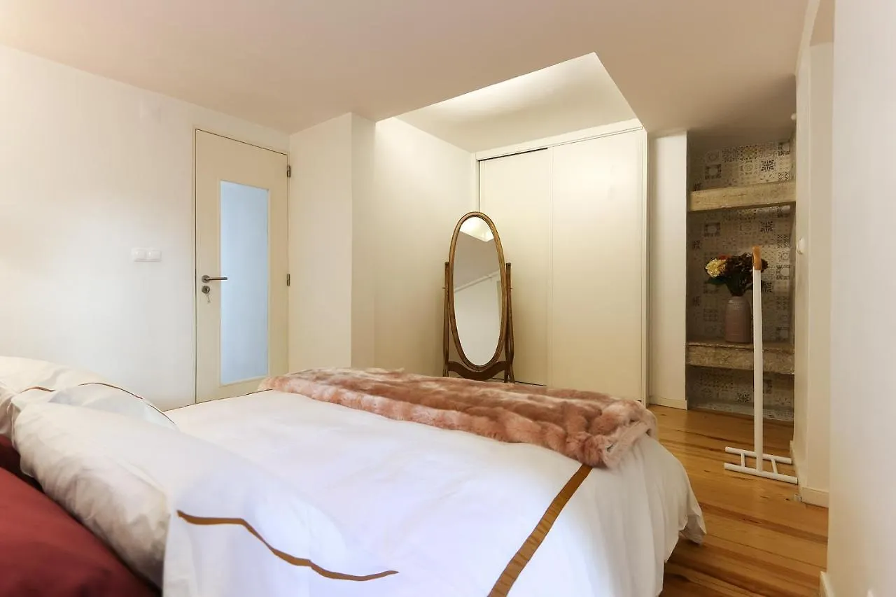 Charming And Stylish Downtown Apt In XIX Century Building Lissabon Apartment