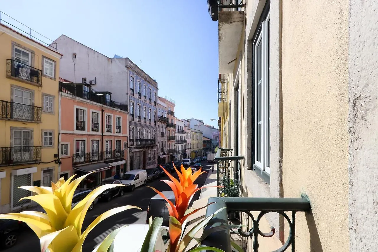 Apartment Charming And Stylish Downtown Apt In XIX Century Building Lissabon