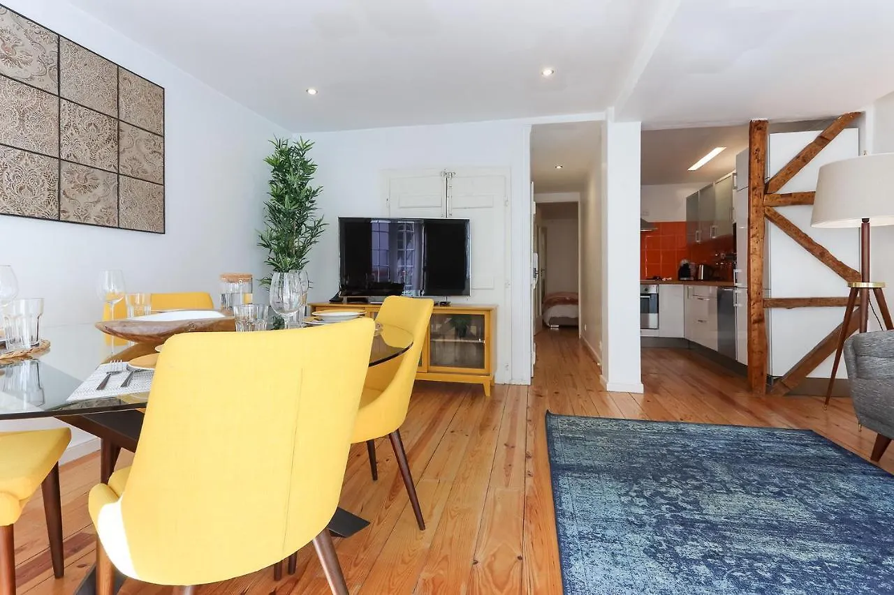 Charming And Stylish Downtown Apt In XIX Century Building Lissabon Apartment