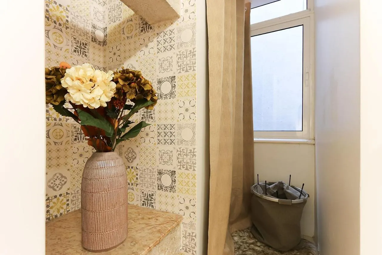 Charming And Stylish Downtown Apt In XIX Century Building Lisbon Portugal